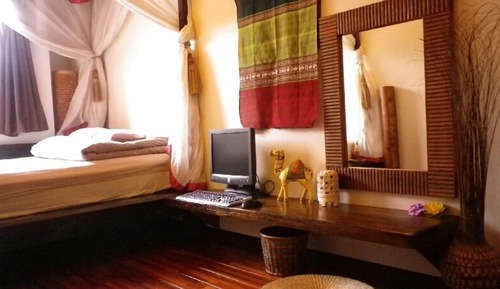 Single Room, Shared Bathroom