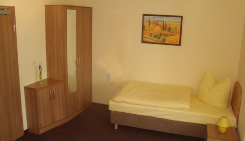 Comfort Single Room