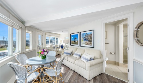 Suite, 1 Bedroom, Garden View