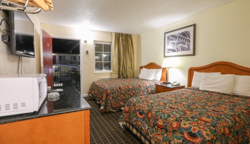Standard Room, 2 Double Beds, Smoking