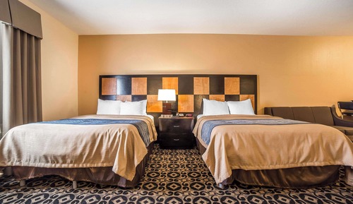 Suite, 2 Queen Beds, Non Smoking