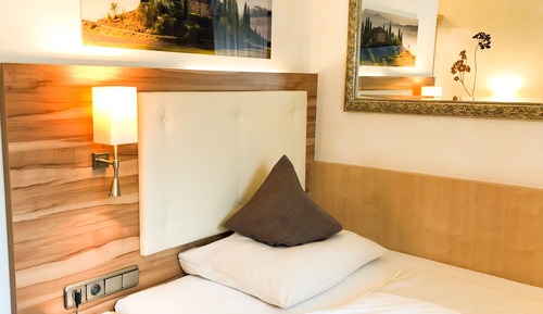 Standard Single Room