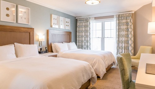 Standard Room, 2 Queen Beds, City View (Town View Queen)