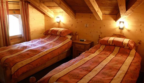Classic Twin Room