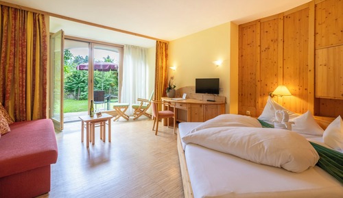 Family Suite, Balcony, Mountain View
