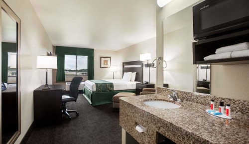 Room, 1 King Bed, Accessible, Non Smoking