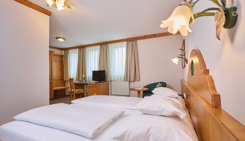 Classic Double Room