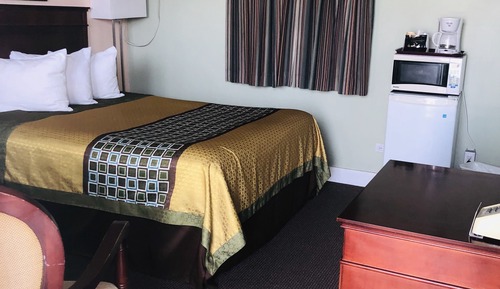 Standard Studio Suite, 1 Queen Bed, Non Smoking, Kitchen