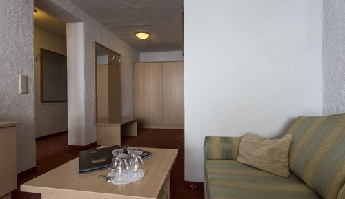 Family Room, 2 Bedrooms, Balcony, Mountain View (Schneerose)