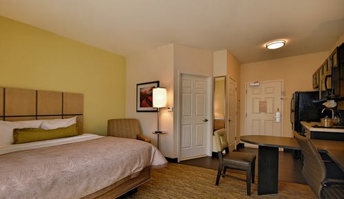 Studio Suite, 1 Queen Bed