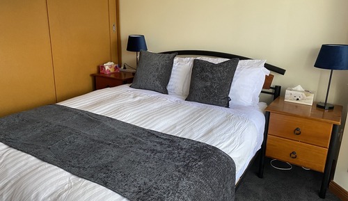 Three Bedroom Apartment (1 King, 1 Queen and 2 Double Beds)