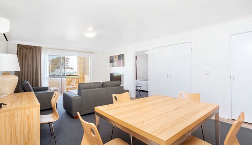 Deluxe 2 Bedroom 1st & 2nd Floor Apartments
