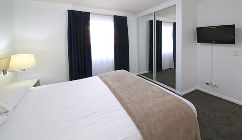 Ocean View 2 Bedroom 2nd Floor Apartment