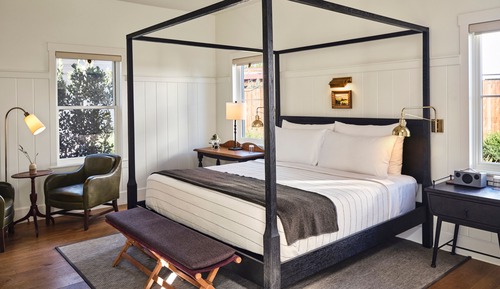 Suite, Multiple Beds, Mobility Accessible (Courtyard, 1 King, 2 Dbl, RI Shower)