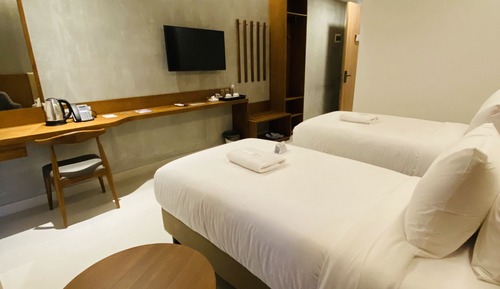 Deluxe Twin Sea View