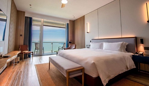 Suite, 1 King Bed