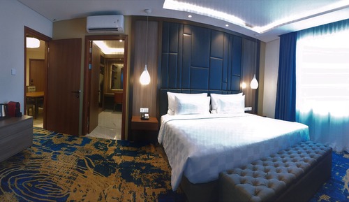 Junior Double Room