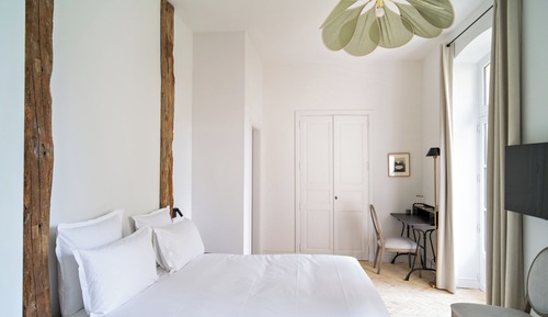 Deluxe with Garden
