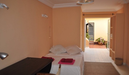 Apartment, 3 Bedrooms, Smoking, Balcony