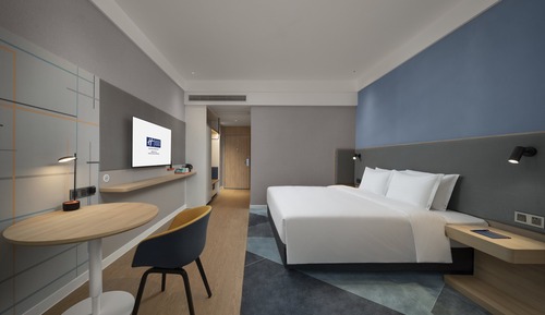 Standard Room, 1 King Bed