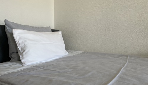 City Studio (French Bed 1,40 m x 2 m)