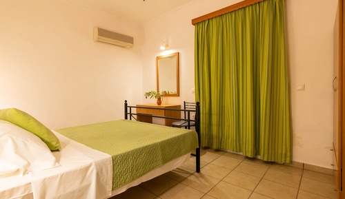 Villa, 3 Bedrooms, Pool Access, Pool View