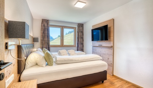Junior Apartment, 2 Bedrooms, Mountain View (Top 3)