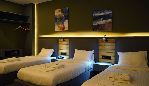 Deluxe Triple Room