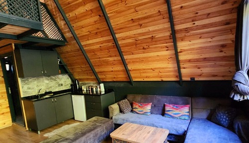 Deluxe Bungalow