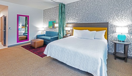 Studio Suite, 1 King Bed, Accessible, Bathtub