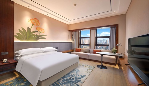 Superior Room, 1 King Bed