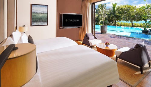 Empress Beach Villa with Private Pool