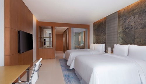 Basic Room, 2 Double Beds, City View