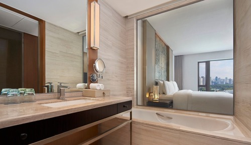 Executive Room, 1 King Bed
