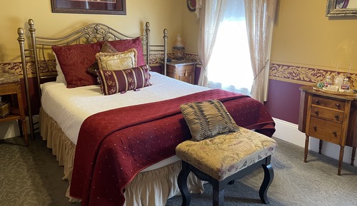 Gold Room
