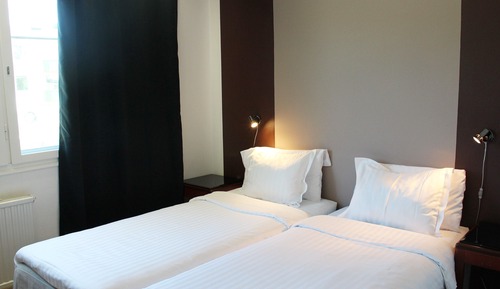 Twin Room, 2 Twin Beds, Garden View