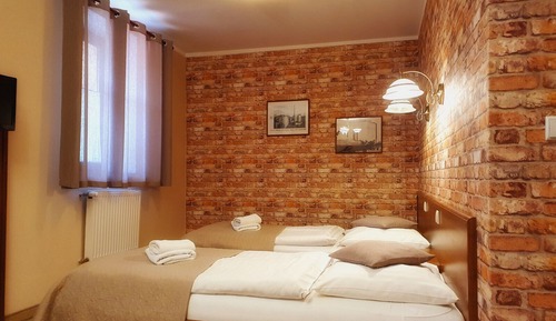 Standard Twin Room