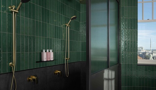 Executive Suite, 1 King Bed, Corner (QT)