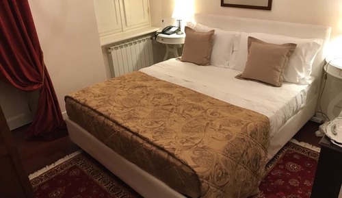 Classic Double Room