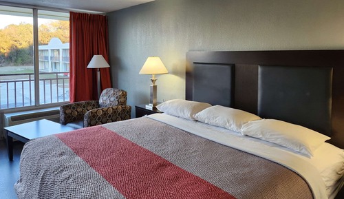 Standard Room, 1 King Bed, Non Smoking