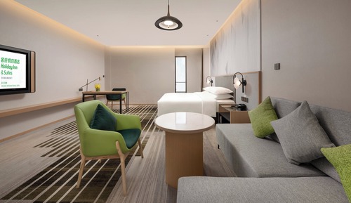 Suite, 1 King Bed, River View