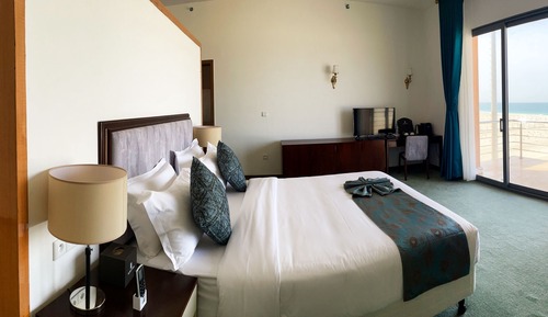 Senior Suite