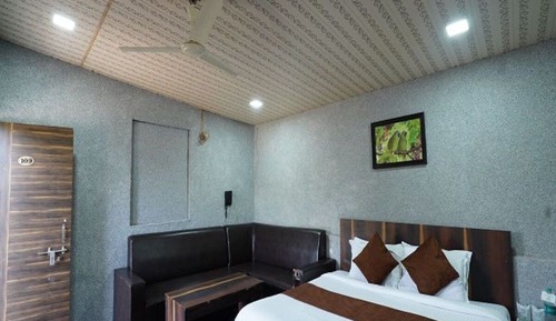 Mountain View Room