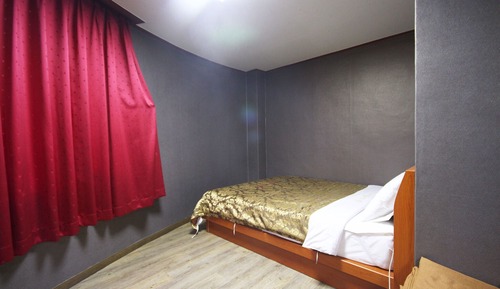 Room (Special Room)