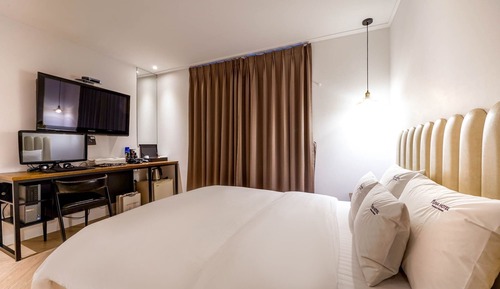 Room (Standard)