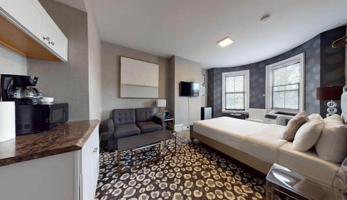Deluxe Double Room, Shared Bathroom