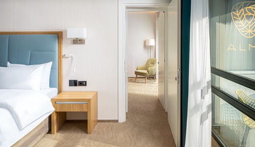 Superior Room, 1 King Bed