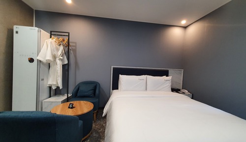 Executive Studio Suite