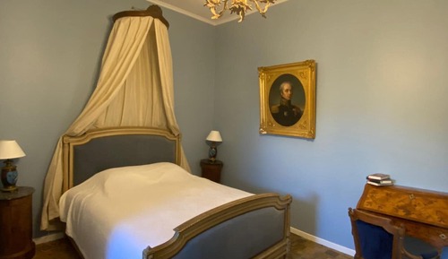 Signature Room