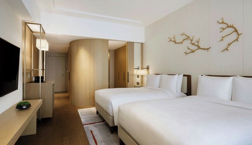 Deluxe Room, 2 Double Beds, Non Smoking, City View